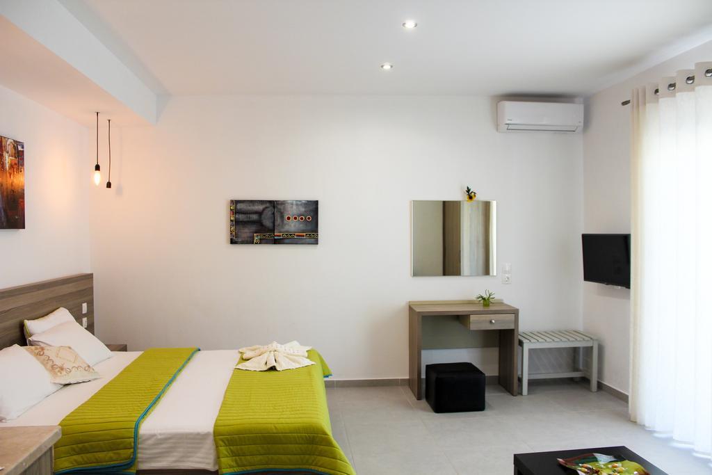 Mariza'S Guest House Skiathos Exterior photo