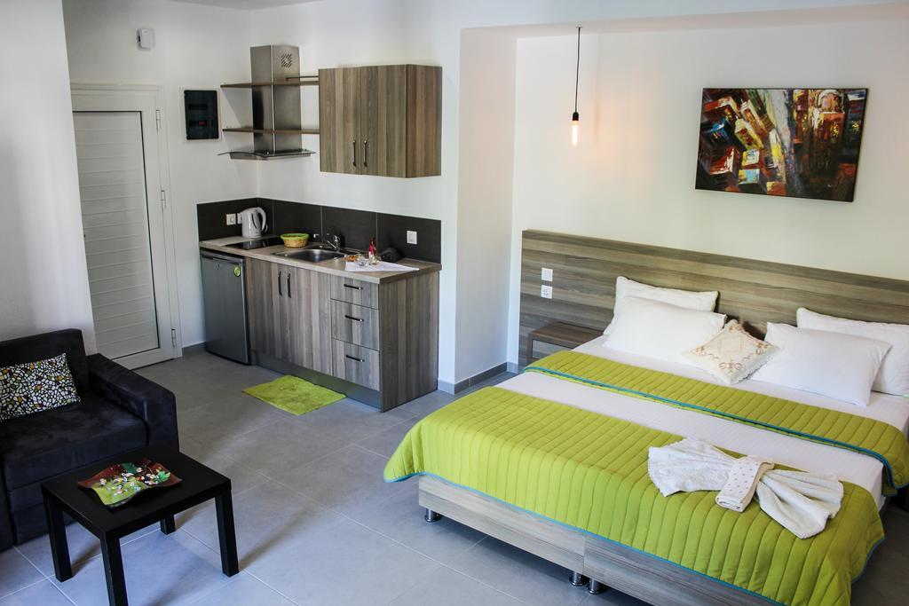Mariza'S Guest House Skiathos Exterior photo